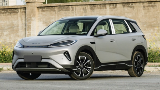 BYD ra mắt SUV hybrid cỡ C giá 340 triệu: Tầm hoạt động hơn 2.100 km khiến Mazda Cx-5 ‘lo sốt vó’