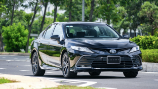 Điểm tin ô tô 22/4: Cập nhật giá xe Toyota mới nhất tháng 4 này, Hyundai Santa Fe hybrid lộ diện