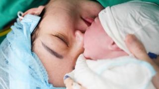 Mở rộng chính sách hỗ trợ sinh con: Thêm nhiều đối tượng vào diện nhận tối thiểu 2 triệu đồng mỗi lần sinh