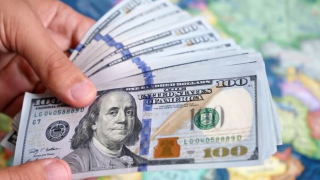 Tỷ giá USD hôm nay: Vietcombank, BIDV điều chỉnh giá, chợ đen bất ngờ giảm gần 50 đồng