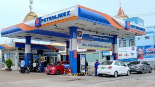 Giá xăng dầu chiều nay 24/4: Dầu diesel ‘thủng đáy’, xăng RON 92 và RON 95 ‘cắm đầu’, bảng giá ‘đầy bình’ ô tô Hyundai