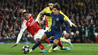 Huyền thoại châu Âu gây tranh cãi: Đòi hủy trận bán kết, chê Arsenal “không có siêu sao”