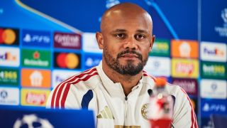 Vincent Kompany tiếc nuối sau khi Bayern bị PSG loại, nhắc đến quyết định gây tranh cãi của trọng tài