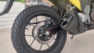 Suzuki chính thức ra mắt ‘vua côn tay’ mới phân khúc cao cấp hơn Yamaha Exciter và Honda Winner R, có ABS 2 kênh, giá rẻ