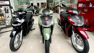 Bảng giá xe máy Honda tháng 5/2025 'lao dốc không phanh': SH, SH Mode rẻ khó tin, Vision 'chạm đáy'