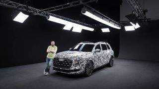 Audi Q9 chốt lịch ra mắt tháng 7: SUV đầu bảng lộ nội thất cabin sang như 'chuyên cơ mặt đất'