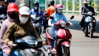 Nắng nóng phủ rộng nhiều khu vực từ miền Bắc đến Nam Bộ, nền nhiệt cao kéo dài đến bao giờ?