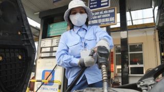Giá xăng dầu hôm nay (tối 14/5): E5 RON92, RON95, dầu diesel giảm chạm đáy, quỹ bình ổn giữ nguyên