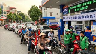 Bảng giá xăng dầu (14/5): Hàng triệu người dân VN mong ngóng giá xăng dầu giảm sâu chiều 14/5, iPhone 17 giá cũ cực tốt