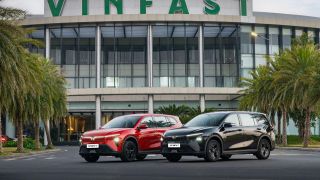 VinFast chiếm gần 50% thị phần ô tô Việt: Áp đảo Toyota, Hyundai nhờ loạt xe VF giá rẻ