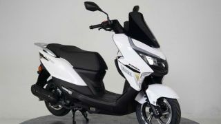 Xe ga Trung Quốc Xinben XD150 gây sốt: Giá chỉ 27 triệu đồng nhưng có màn hình TFT, chạy gần 380 km/lần đổ xăng