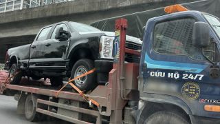 Ford F-250 Super Duty 2026 đầu tiên xuất hiện tại Hà Nội: Bán tải dài hơn 6 mét, dùng máy V8 cực khủng