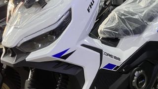 ‘Vua xe ga’ 188cc mới chính thức về đại lý giá 56 triệu đồng: Chơi tới bến Honda Air Blade và Vario