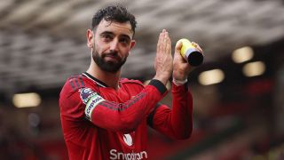 Bruno Fernandes phá kỷ lục kiến tạo Ngoại hạng Anh: Đội trưởng MU vượt qua Thierry Henry và Kevin De Bruyne