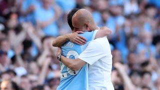 Wayne Rooney chỉ trích Man City sau hành động gây tranh cãi trước Aston Villa: “Nếu là cầu thủ Villa, tôi sẽ nổi điên”