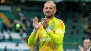Kasper Schmeichel giải nghệ ở tuổi 39 sau chấn thương nghiêm trọng