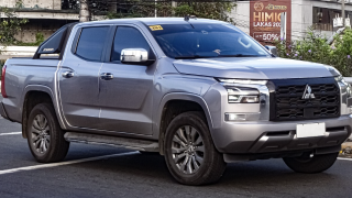 Mitsubishi Triton giảm tới 150 triệu ‘đấu’ Ford Ranger, Toyota Hilux: Bản cao nhất chỉ hơn 770 triệu