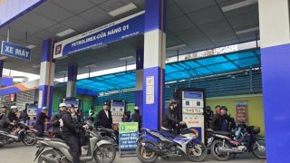 Giá xăng dầu hôm nay 6/6: Dầu diesel rớt ‘thủng đáy’, E10 và RON 92 rẻ nhất trong 3 tháng nay, giá lăn bánh VinFast VF 7