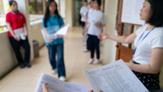 Thí sinh dùng AI giải đề trong phòng thi lớp 10 ở Hà Nội, xử lý ra sao? Cơ quan chức năng lên tiếng