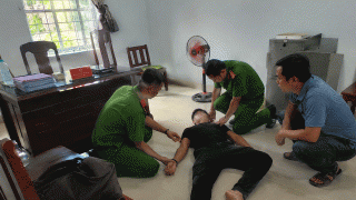 1 nam nghi phạm tử vong trong phòng riêng tại trụ sở công an xã ở Đồng Tháp: Xuất hiện tình tiết lạ