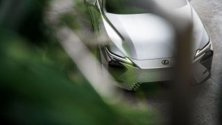 Lexus ES thế hệ mới lộ diện: Lần đầu có bản thuần điện, 'đối đầu' BMW i5 và Mercedes EQE