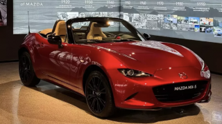 Đánh giá Mazda MX-5 2026: Xe thể thao dành cho người mê cảm giác lái, có đáng mua hơn Subaru BRZ?