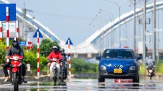 Hà Nội ‘nóng chảy nhựa’ vượt 50°C: Giải mã nguyên nhân, dự báo thời gian chấm dứt nắng nóng?