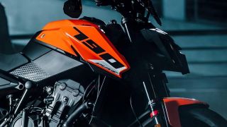Chính thức ra mắt ‘chiến thần’ côn tay mới giá cực hấp dẫn, phân khúc khác xa Honda Winner R và Yamaha Exciter