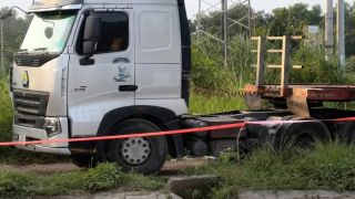 Thông tin đáng chú ý vụ tài xế mở cửa xuống xe rơi vào hố ga tử vong, ai sẽ phải chịu trách nhiệm?