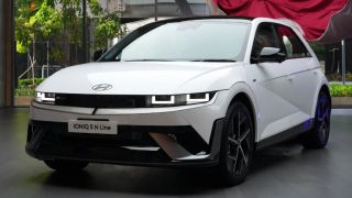 Hyundai Ioniq 5 N Line bản lắp ráp chốt giá mới: Rẻ hơn gần 600 triệu, chạy 530 km/lần sạc, 'so găng' Kia EV6
