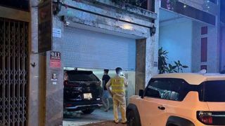 Ô tô lao lên vỉa hè tông 2 người ở Lào Cai rồi rời hiện trường, danh tính chủ phương tiện lộ diện