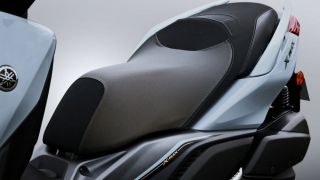 Quyết đả bại Honda SH, Yamaha chính thức mở bán ‘huyền thoại xe ga’ 249cc mới cực xịn, giá 104 triệu đồng
