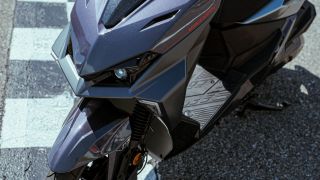 ‘Khắc tinh’ của Honda SH 160i chính thức ra mắt với giá 88 triệu đồng: Thiết kế thể thao hơn Vario, có ABS 2 kênh và TCS