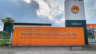 Thí sinh trường Chuyên Tuyên Quang biết được nhắc bài vẫn làm theo có thể bị xử lý như thế nào?