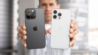 So sánh iPhone 16 Pro Max và iPhone 15 Pro Max: Đâu là lựa chọn tối ưu ở thời điểm hiện tại?