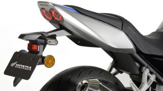 Honda chính thức ra mắt ‘huyền thoại côn tay’ mới đàn anh Winner R: Có phanh ABS 2 kênh, giá cực mềm