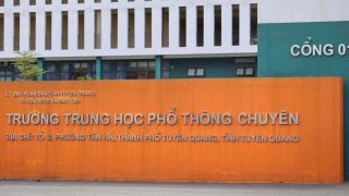 Diễn biến nóng vụ gian lận thi cử ở Chuyên Tuyên Quang, lý do hiệu trưởng và 7 bị can mới bị khởi tố