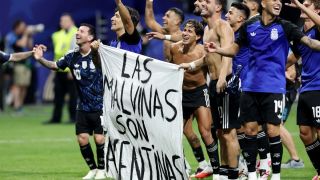 Argentina đối mặt án phạt cực nặng từ FIFA, Messi nhận trái đắng sau trận thắng ĐT Anh