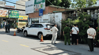 Công an TP.HCM thông tin vụ người đàn ông tử vong tại hàng ghế phía cuối ô tô, các cửa xe bị khóa