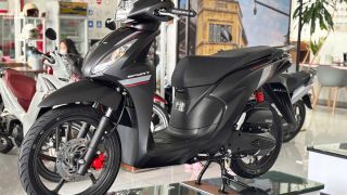 Bảng giá xe Honda Vision 2026 cuối tháng 7/2026: 'Lao dốc' cực mạnh, quyết không để xe điện vượt mặt