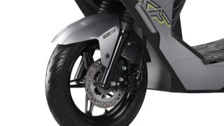 Hạ đo ván Honda Vision, ‘vua xe ga’ 125cc mới tinh ra mắt giá chỉ 37 triệu đồng: Đẹp hơn Air Blade, có ABS và TCS như SH