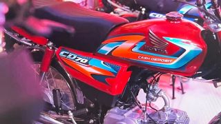 Tin xe máy 3/8: Honda ra mắt ‘huyền thoại côn tay’ mới giá 15 triệu đồng, cổ điển hơn Honda Winner R