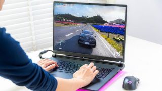 ROG Strix SCAR 18 giá 180 triệu đồng vừa ra mắt tại Việt Nam: Trang bị có gì đặc biệt?