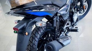 ‘Vua côn tay’ 150cc mới chính thức về đại lý giá 30 triệu đồng: Có ABS 2 kênh xịn hơn Honda Winner R