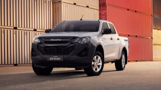 Cập nhật giá xe Isuzu tháng 8/2026: Isuzu D-Max từ 492 triệu, mu-X khởi điểm 1,019 tỷ đồng