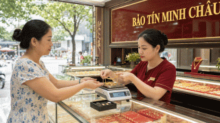 Cập nhật giá vàng hôm nay 10/8 (trưa 10/8): Vàng miếng SJC bất ngờ lao dốc, vàng nhẫn cũng giảm mạnh