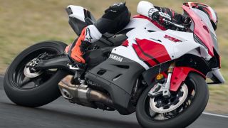 Yamaha YZF-R9 sắp ra mắt Malaysia - 3 máy 119 mã lực, liệu có đủ sức đấu CBR600RR và ZX-6R?
