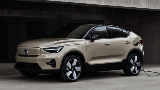 Giá xe Volvo tháng 8/2026: Volvo EC40, XC40 và loạt xe sang đáng chú ý