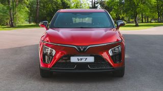 Người dùng công nghệ chọn VF 7 vì ‘điều khiển trong tầm tay, chi phí trong tầm túi’