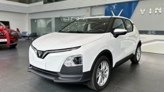VinFast VF 5 tiếp tục ‘thống lĩnh’ phân khúc SUV hạng A, vượt xa Kia Sonet và Toyota Raize